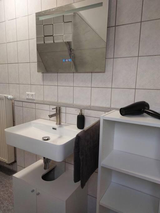 Rooftop Apartmens Ulm - Komfortable Neue Gemeinschaftsunterkunft Im Herzen Von Ulm - Raum 3 Екстер'єр фото